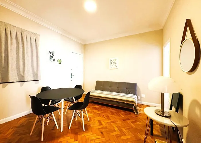 Apartamento Com Dois Quartos Na Orla De Copacabana Rio de Janeiro